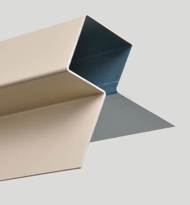 MetalTrim™ - HardiePlank Profile, Außenecken - 300 cm in div. Farben von JamesHardie™